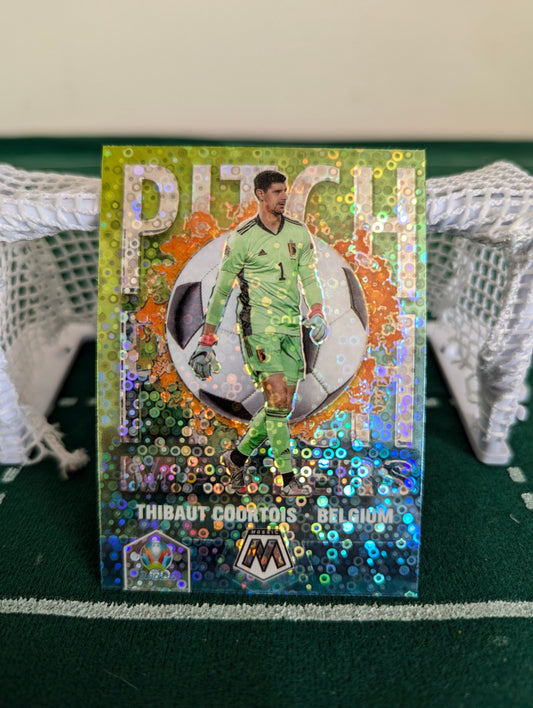 2021 Mosaic UEFA Euro 2020 Pitch Masters Silver Circles Prizm Thibaut Courtois