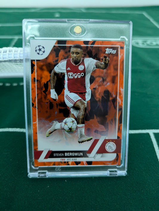 Topps Chrome UCC 2022/23 Orange Gold Seismic STEVEN BERGWIJN #176 SSP