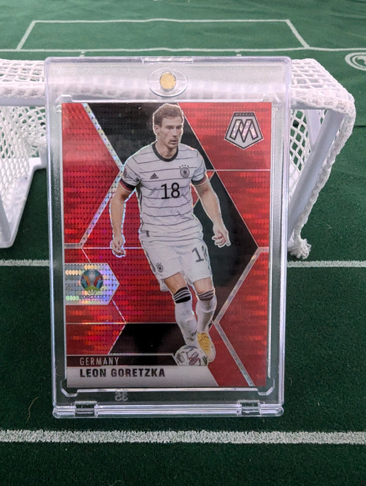 2021 Panini Prizm Mosaic UEFA Euro Red Pulsar #121 Leon Goretzka (Germany)